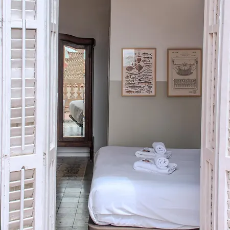 Verdi 254 Bed & Breakfast Barcelona